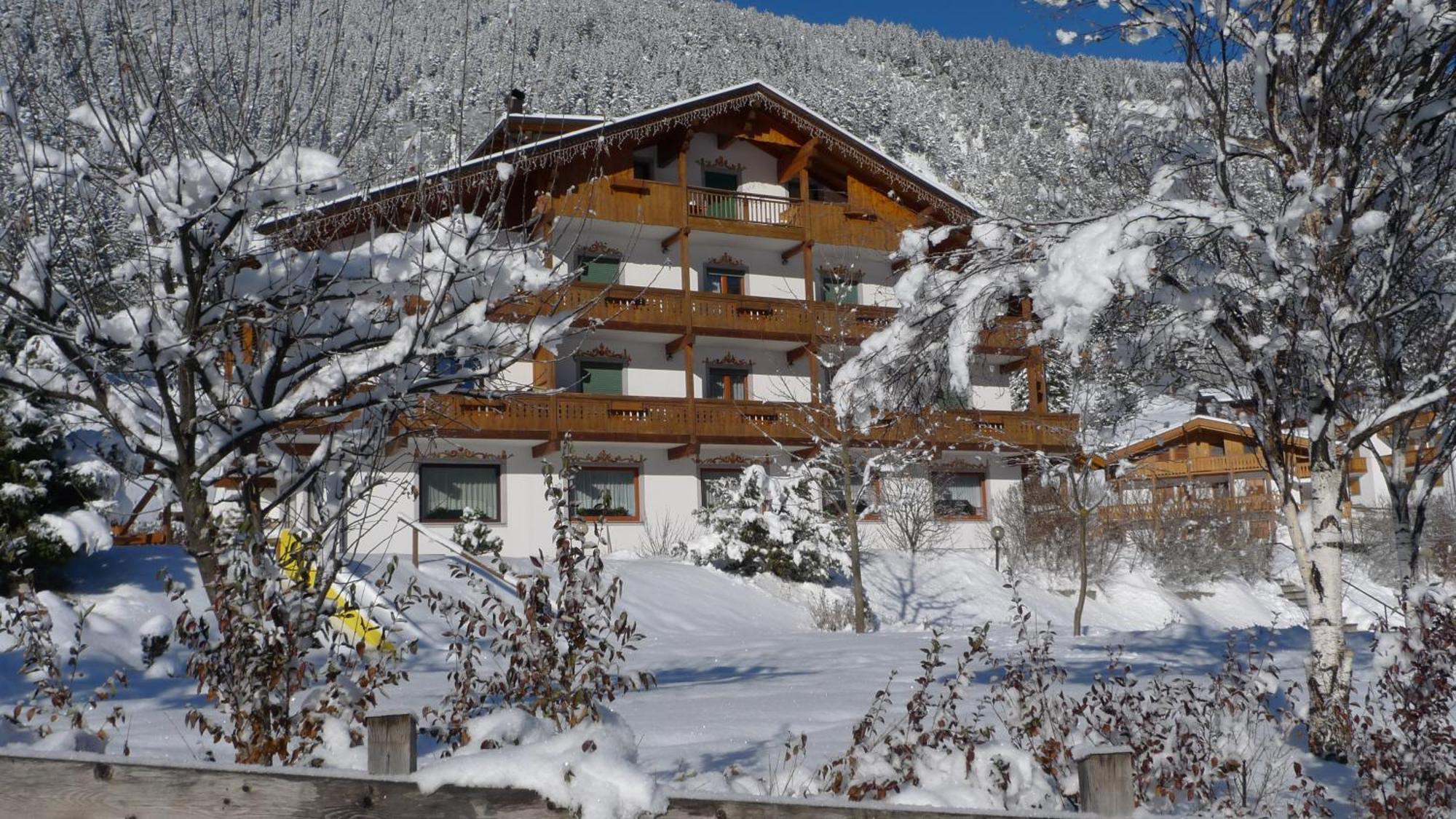 Villa Gemmy Pozza di Fassa Luaran gambar