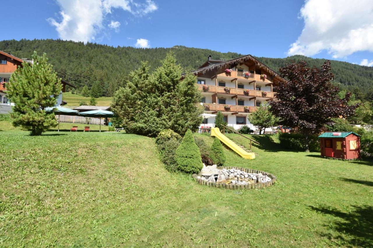 Villa Gemmy Pozza di Fassa Luaran gambar