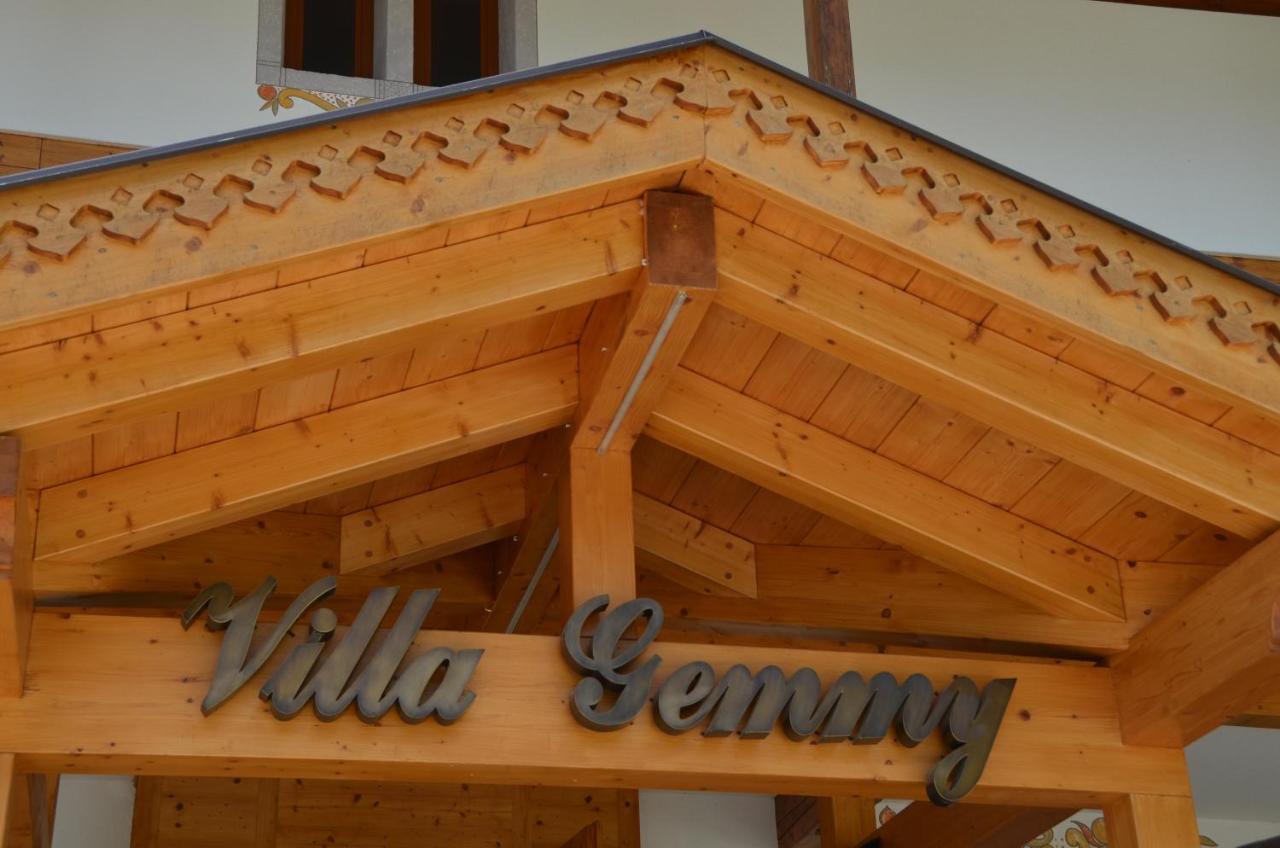 Villa Gemmy Pozza di Fassa Luaran gambar