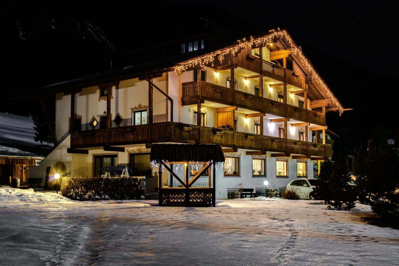 Villa Gemmy Pozza di Fassa Luaran gambar